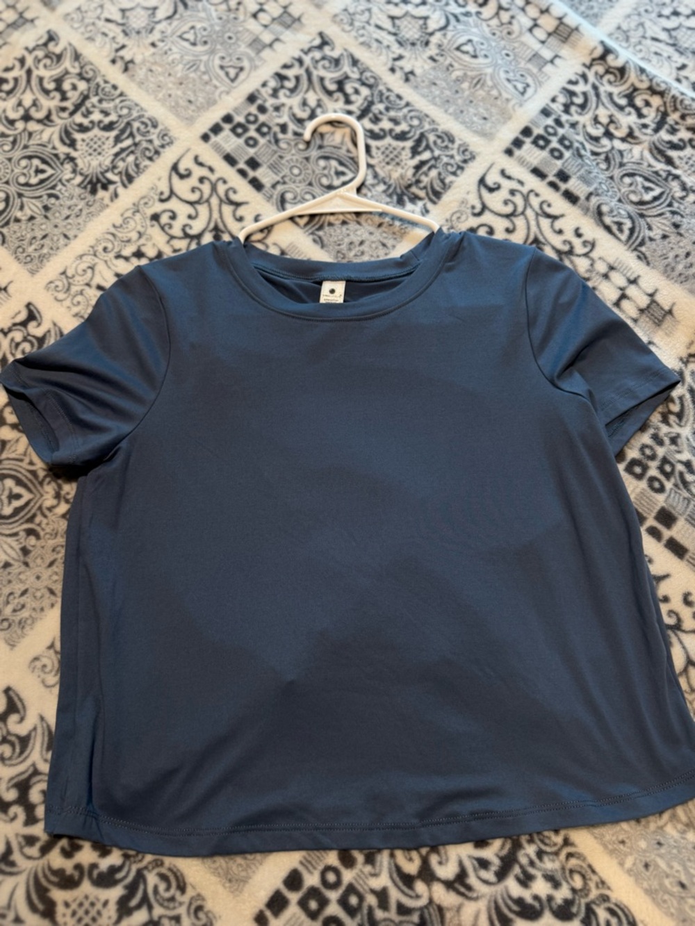 Blue crew neck workout top